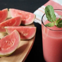 Tropical Pink Guava Tree 9 Tropical Pink Guava Tree -Fast Growing Trees Pink Guava 3